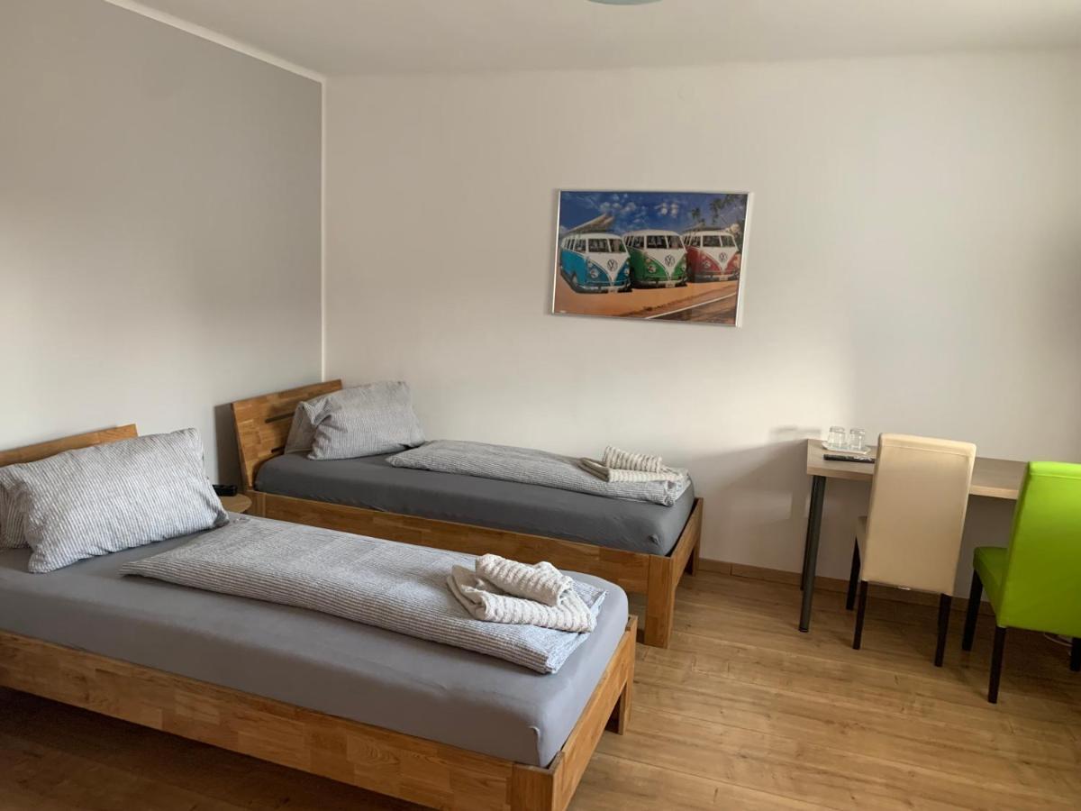 Roccos Raum Hotell Kapfenberg Exteriör bild