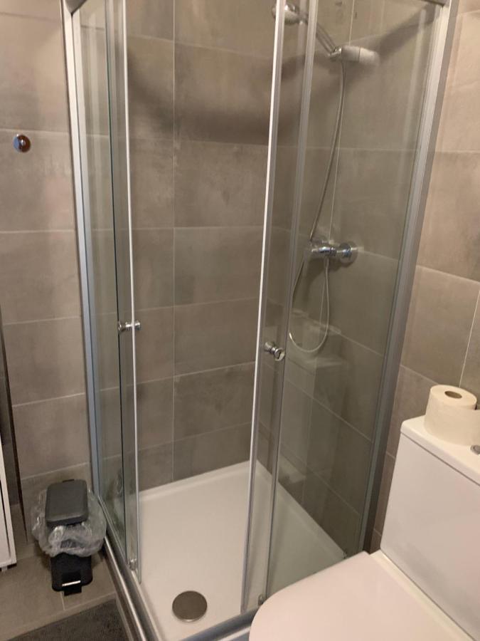 Roccos Raum Hotell Kapfenberg Exteriör bild