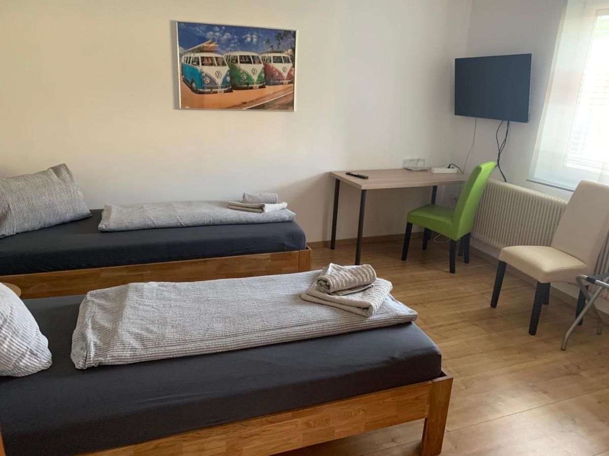 Roccos Raum Hotell Kapfenberg Exteriör bild