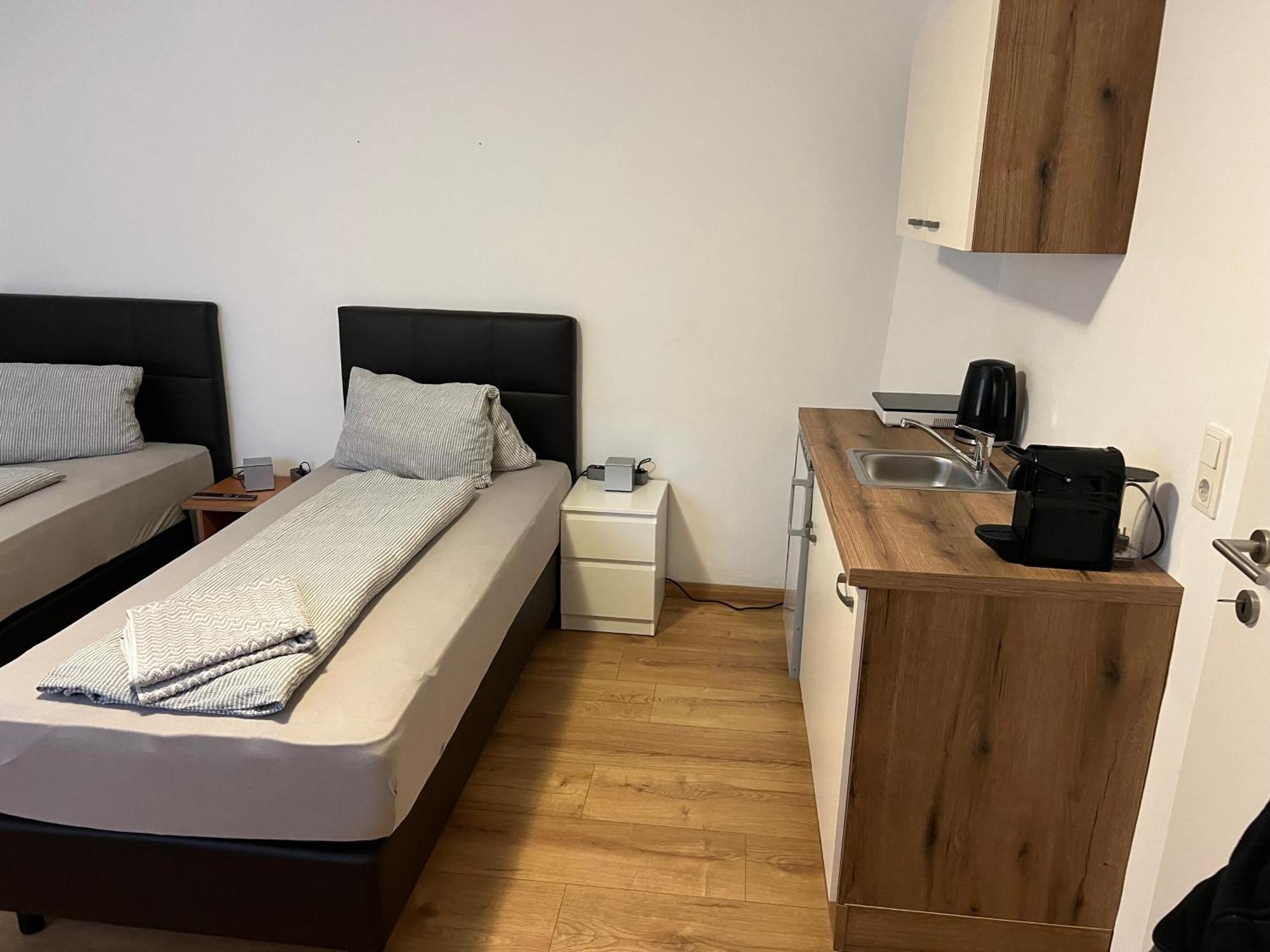 Roccos Raum Hotell Kapfenberg Exteriör bild