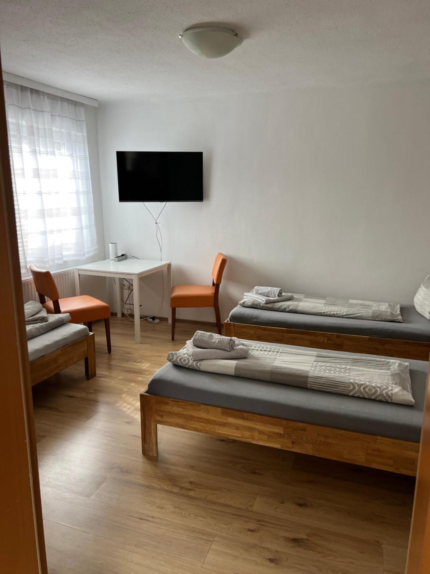 Roccos Raum Hotell Kapfenberg Exteriör bild