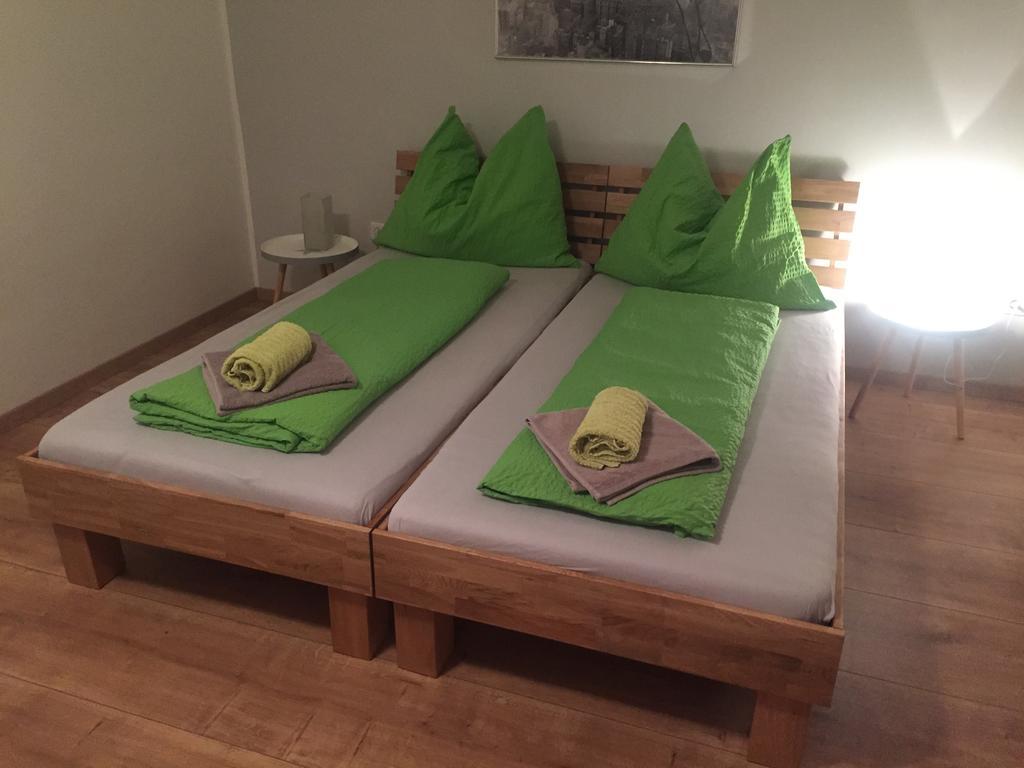 Roccos Raum Hotell Kapfenberg Exteriör bild